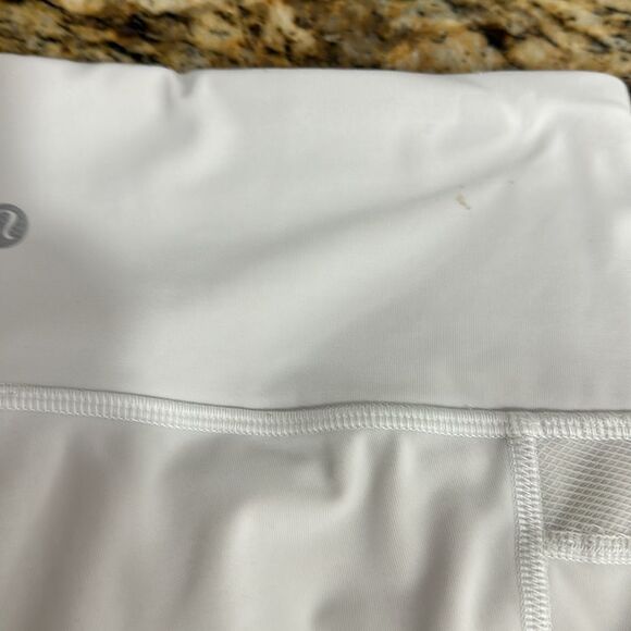 Lululemon Athletica Forget the Sweat Crop Leggings In White Size 6 - Picture 6 of 10